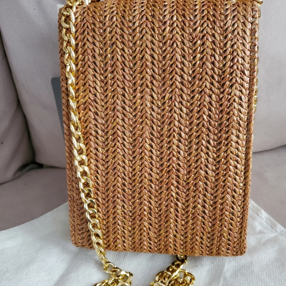 Cute Straw Crossbody - Picture 2 of 4